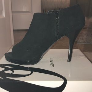Peep toe ankle boot